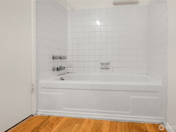 18904 NW 8th Avenue 230, Shoreline WA 98177