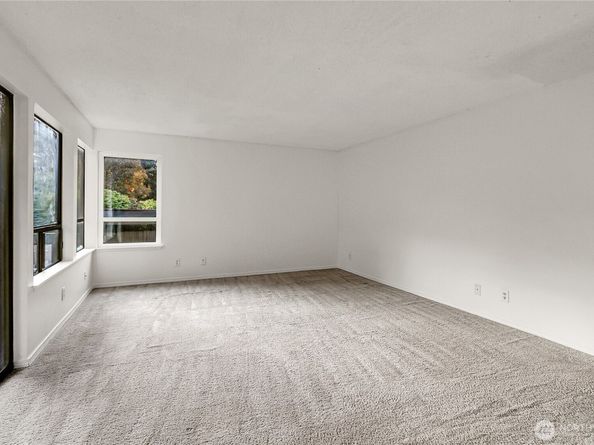 18904 NW 8th Avenue 230, Shoreline WA 98177