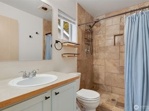 805 Harrington Place SE 3143, Renton WA 98058