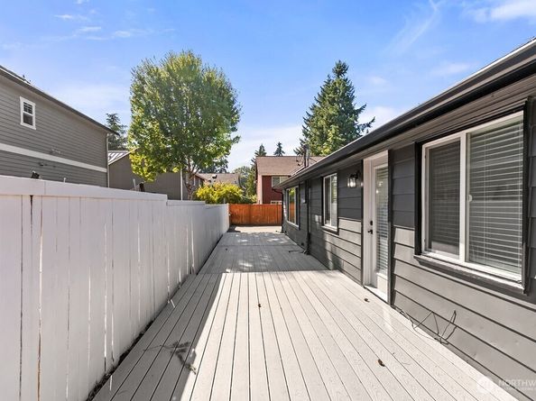 6226 NE 198th Street, Kenmore WA 98028