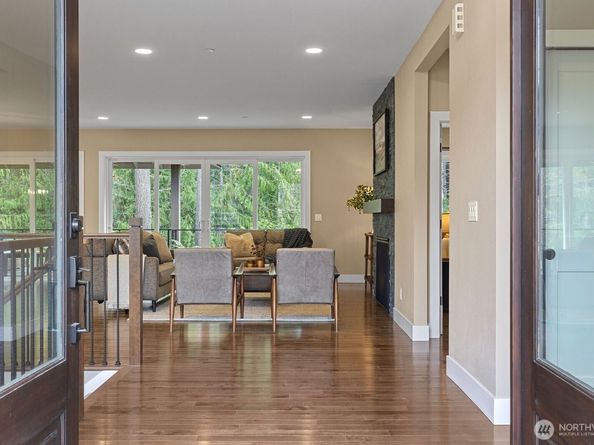 12009 SE 81st Lane, Newcastle WA 98056