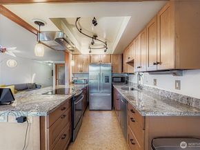 3200 W Commodore Way 206, Seattle WA 98199