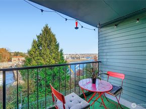 3200 W Commodore Way 206, Seattle WA 98199