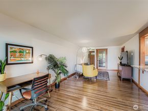 3200 W Commodore Way 206, Seattle WA 98199