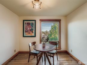 3200 W Commodore Way 206, Seattle WA 98199