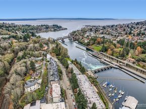 3200 W Commodore Way 206, Seattle WA 98199