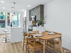 12512 35th Avenue NE B, Seattle WA 98125