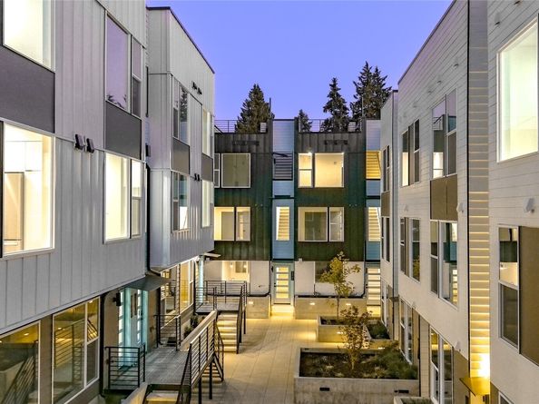 12512 35th Avenue NE B, Seattle WA 98125