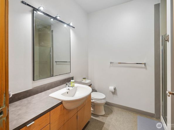 81 Vine Street 406, Seattle WA 98121