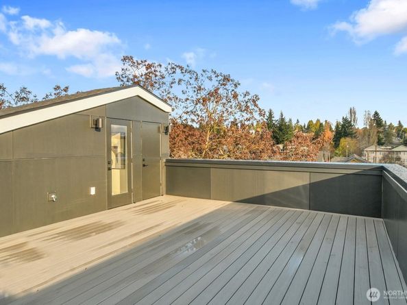 6514 23rd Avenue NE, Seattle WA 98115