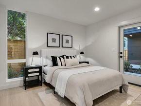 6514 23rd Avenue NE, Seattle WA 98115