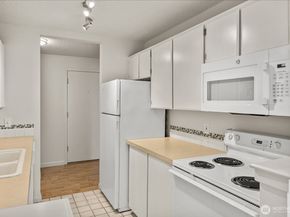 12631 NE 9th Place C205, Bellevue WA 98005