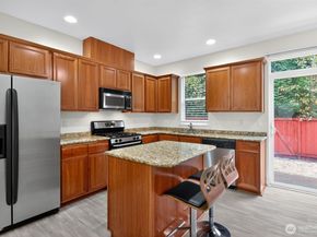 28700 34th Avenue S F3, Auburn WA 98001