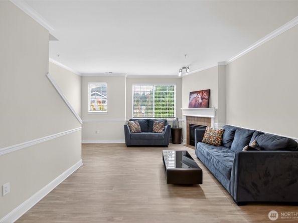 28700 34th Avenue S F3, Auburn WA 98001