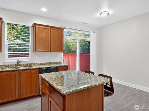 28700 34th Avenue S F3, Auburn WA 98001