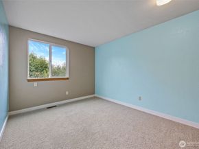 3001 Smithers Court S, Renton WA 98055