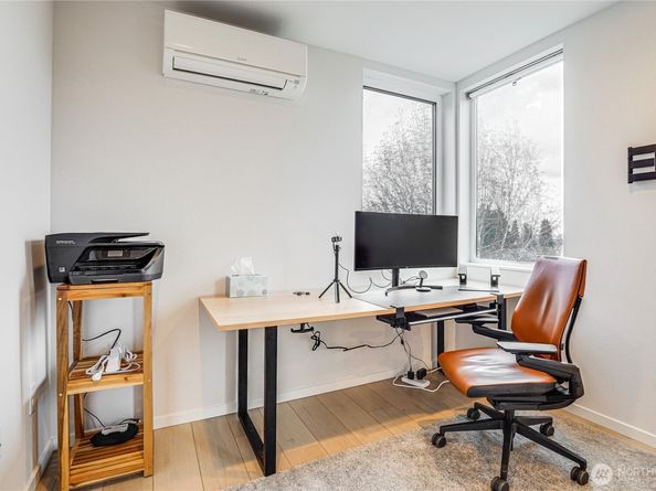 2014 E Pine Street B, Seattle WA 98122