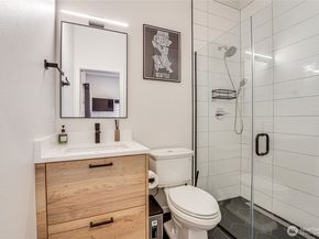 2014 E Pine Street B, Seattle WA 98122