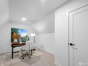 10813 24th Avenue NE, Seattle WA 98125