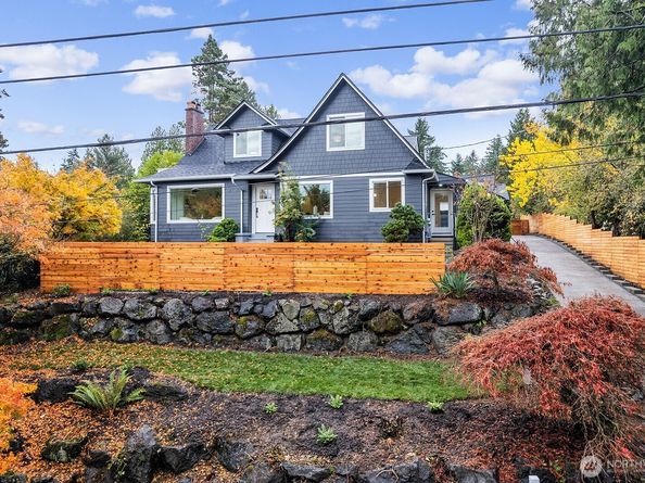 10813 24th Avenue NE, Seattle WA 98125