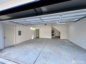 10813 24th Avenue NE, Seattle WA 98125