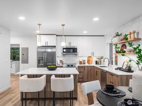 10813 24th Avenue NE, Seattle WA 98125