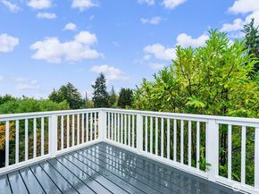 10813 24th Avenue NE, Seattle WA 98125