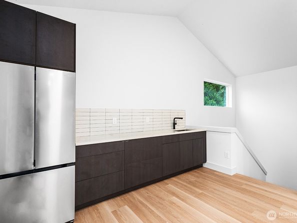 10813 24th Avenue NE, Seattle WA 98125