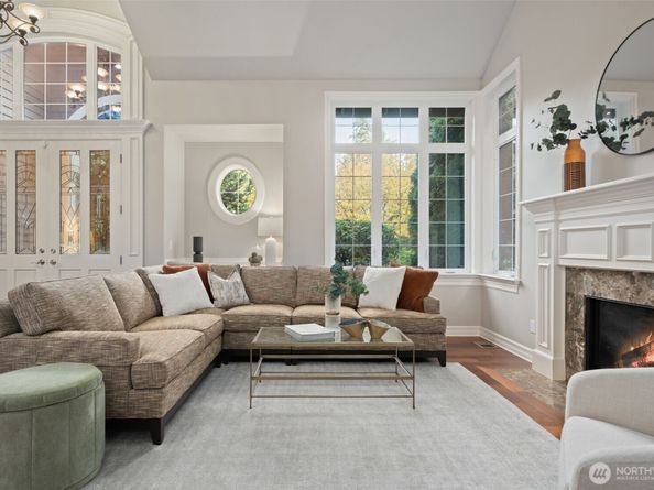 13315 NE Cambridge Crest Way, Bainbridge Island WA 98110