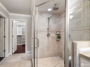 13315 NE Cambridge Crest Way, Bainbridge Island WA 98110