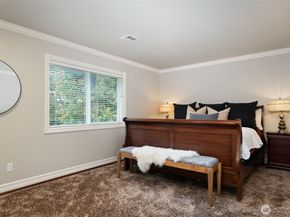 13315 NE Cambridge Crest Way, Bainbridge Island WA 98110