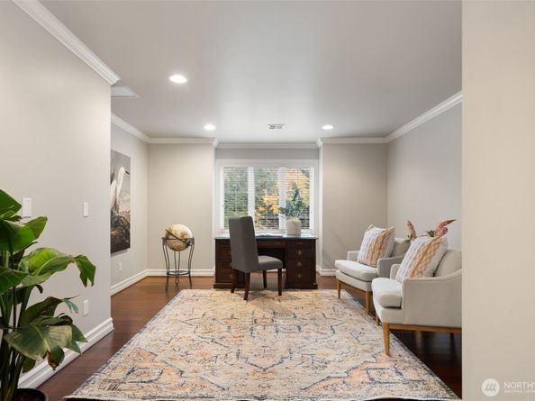 13315 NE Cambridge Crest Way, Bainbridge Island WA 98110