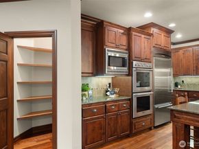 13315 NE Cambridge Crest Way, Bainbridge Island WA 98110