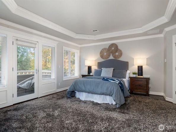 13315 NE Cambridge Crest Way, Bainbridge Island WA 98110