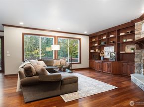 13315 NE Cambridge Crest Way, Bainbridge Island WA 98110