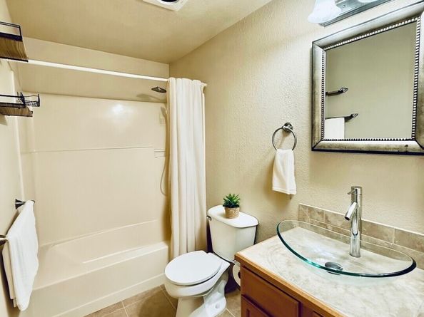 14344 N Stone Avenue 32, Seattle WA 98133