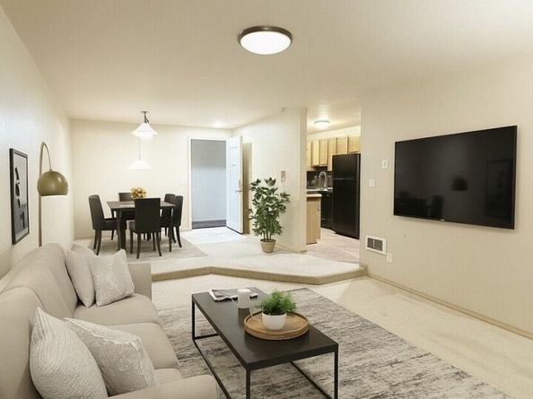 14344 N Stone Avenue 32, Seattle WA 98133