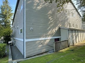 14344 N Stone Avenue 32, Seattle WA 98133