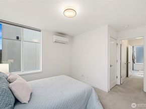 437 NE 73rd Street B, Seattle WA 98115