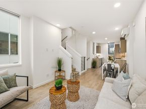 437 NE 73rd Street B, Seattle WA 98115