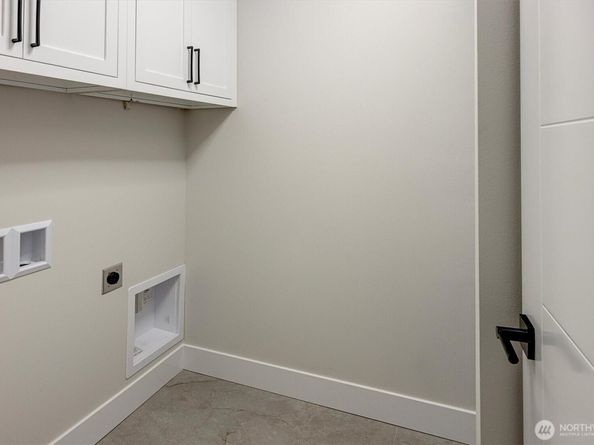 1515 243rd Place SW B, Bothell WA 98021