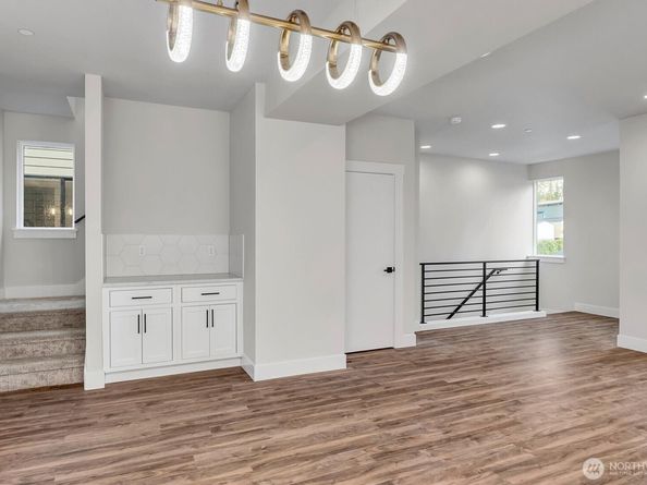 1515 243rd Place SW B, Bothell WA 98021