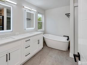 1515 243rd Place SW B, Bothell WA 98021