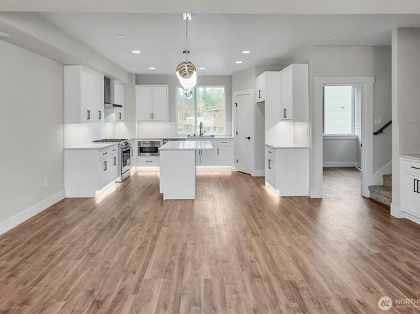 1515 243rd Place SW B, Bothell WA 98021