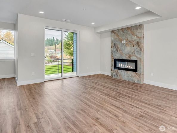 1515 243rd Place SW B, Bothell WA 98021