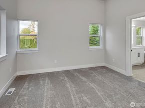 1515 243rd Place SW B, Bothell WA 98021