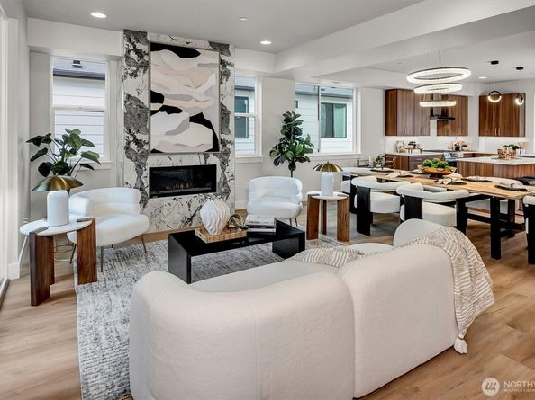 1524 243rd Place SW B, Bothell WA 98021