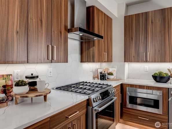 1524 243rd Place SW B, Bothell WA 98021