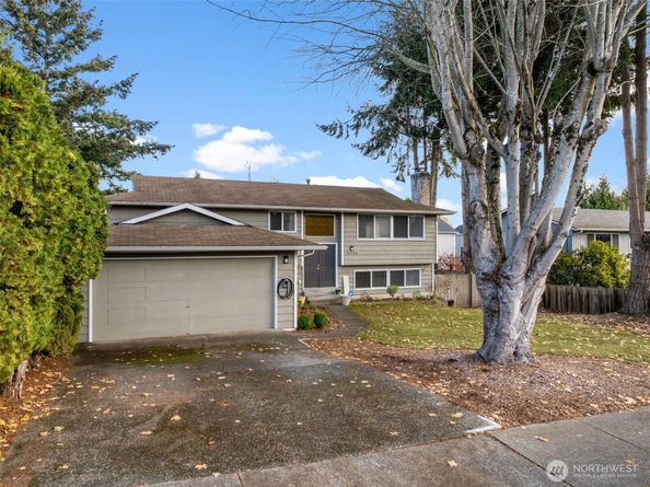 19234 121st Place SE, Kent WA 98031
