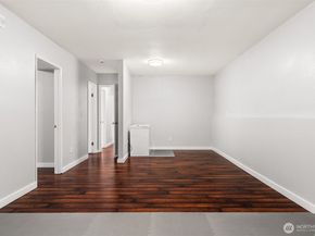 19234 121st Place SE, Kent WA 98031